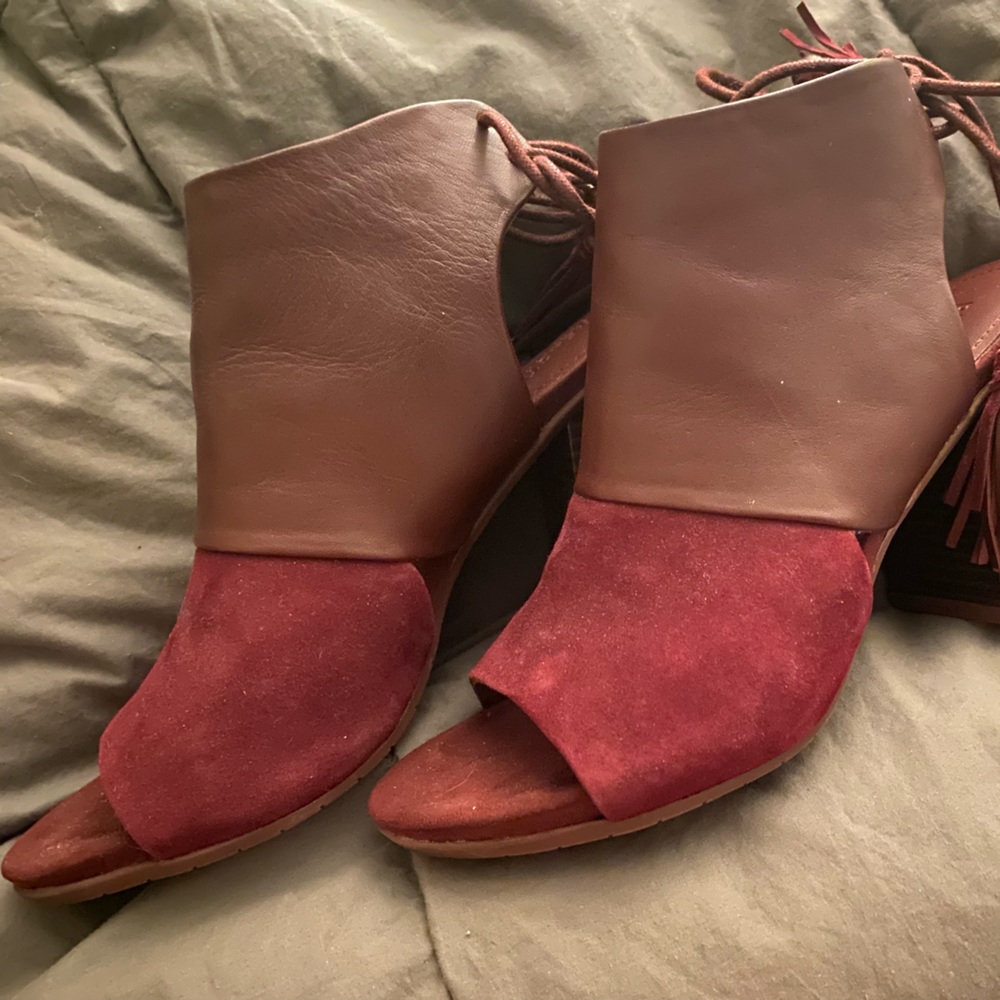 Kenneth Cole Reaction Lace-Up Booties